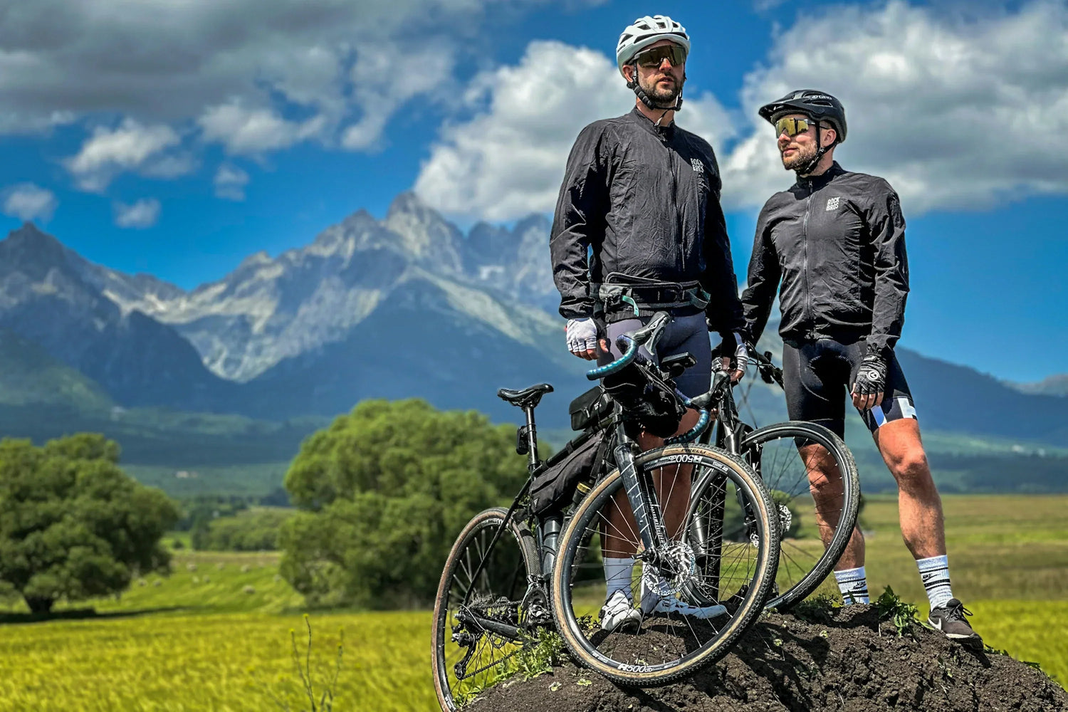 From Late Summer to Autumn: The Ultimate Cycling Gear Transition Guide for UK Riders (September 2025)