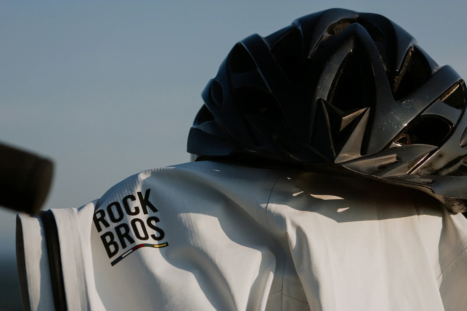 humorous infographic of a cyclist braving drizzly british weather