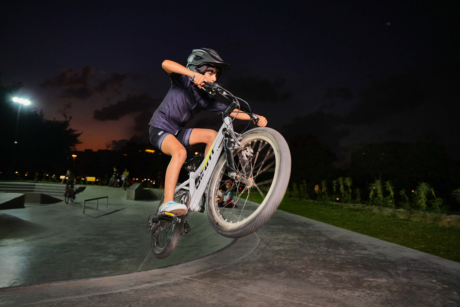 Top 5 Cycling Gifts for Kids This Children's Day – A Perfect Blend of Safety and Fun