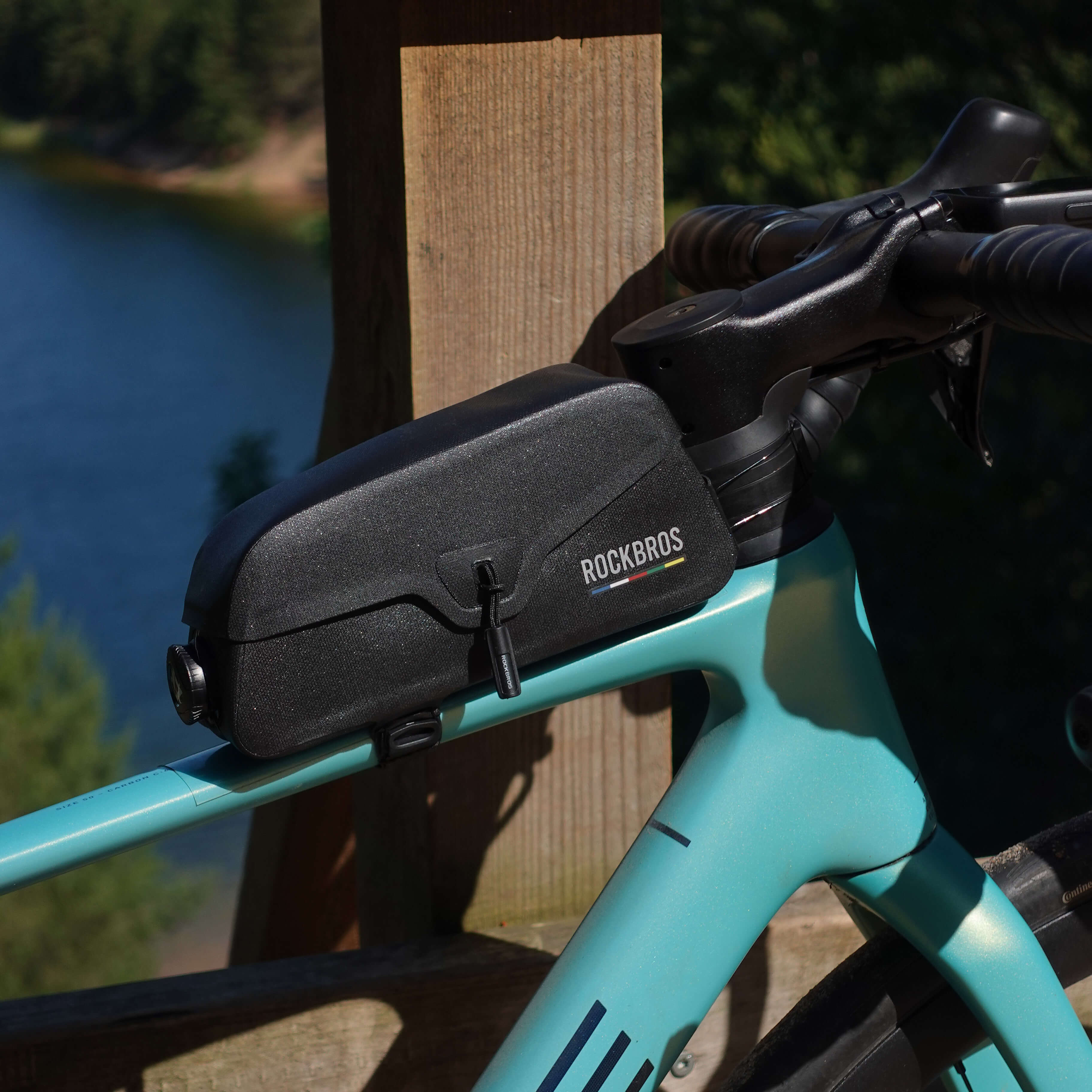 rockbros road-to-sky magnetic top-tube frame bag, 100 % waterproof, expandable 0.6–0.9 l, secured to carbon frame