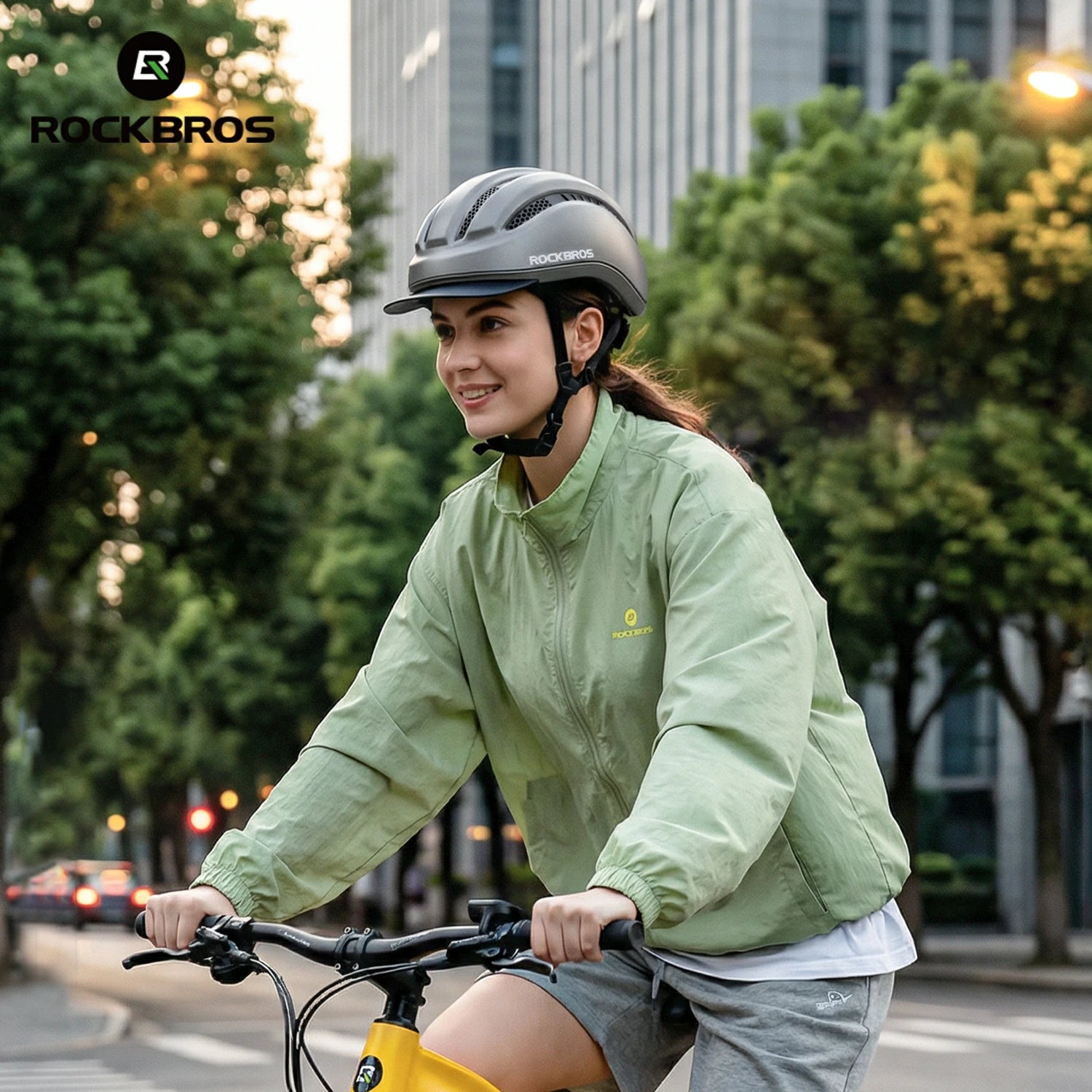 Lightweight Cycling Helmet with Magnetic Visor & Adjustable Fit