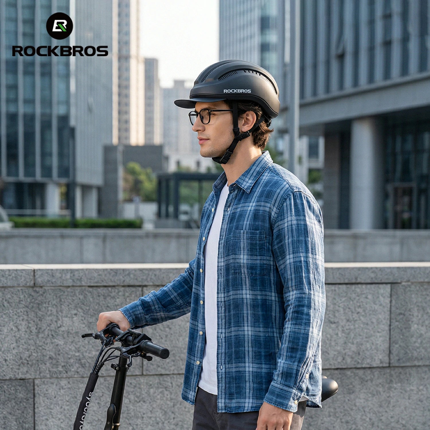 Lightweight Cycling Helmet with Magnetic Visor & Adjustable Fit