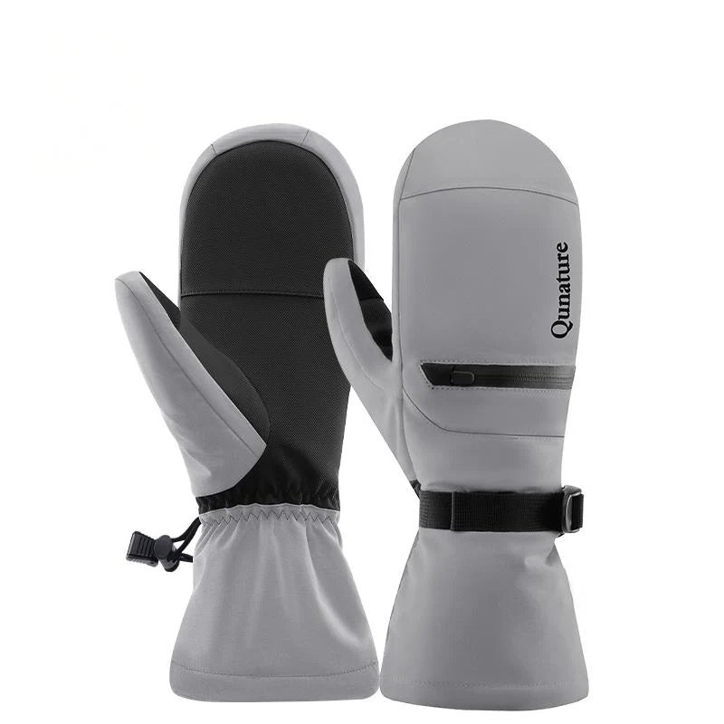 Gray and black mittens with 'Qunature' branding on a white background#color_Gray