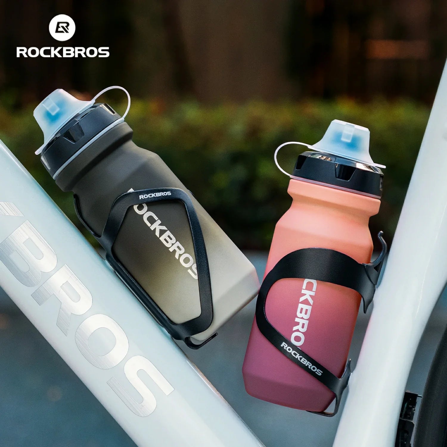 ROCKBROS lightweight bike bottle with pull-top lid, available in 600ml and 750ml sizes, designed for easy hydration during cycling.