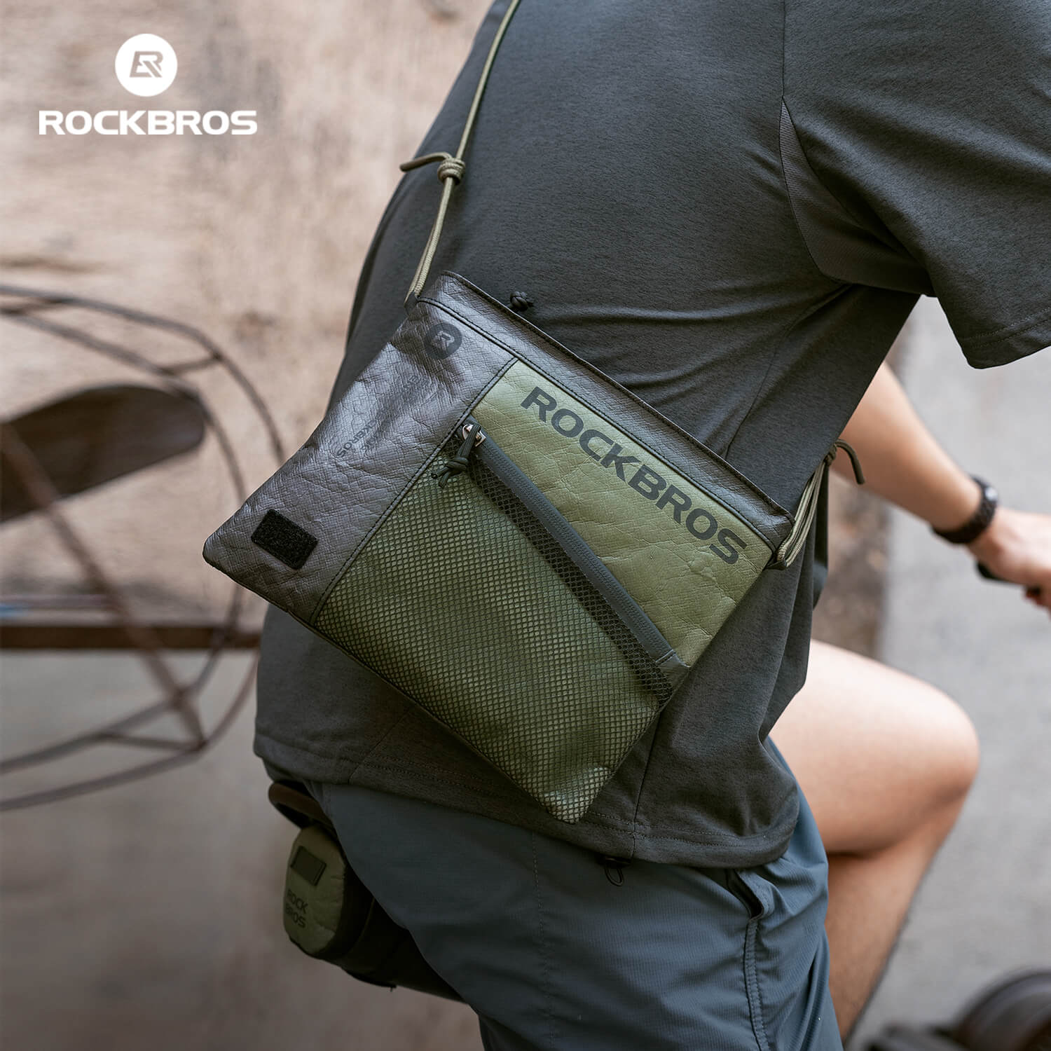 rockbros tyvek handlebar bag with detachable shoulder strap and reflective logo