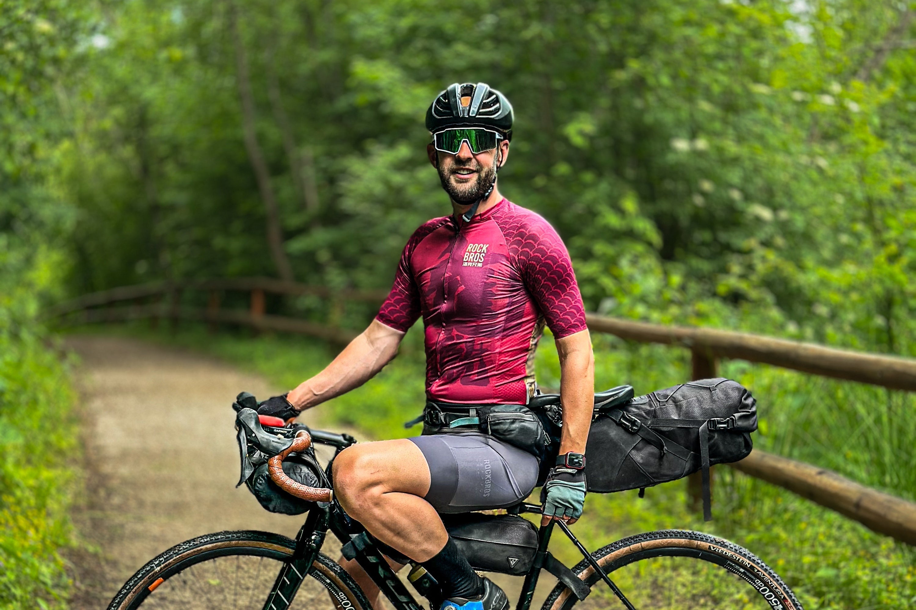 A cyclist riding with a ROCKBROS saddle bag fitted behind the seat