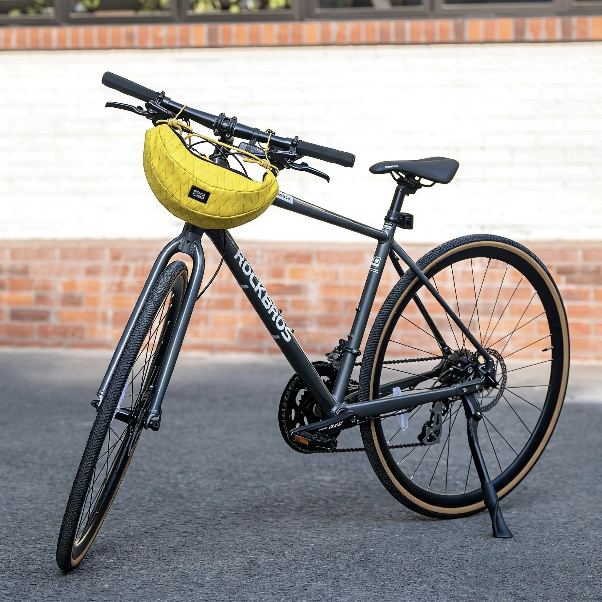 Bike Handlebar Bag Lightweight Crossbody Cycling Bag 1.8L