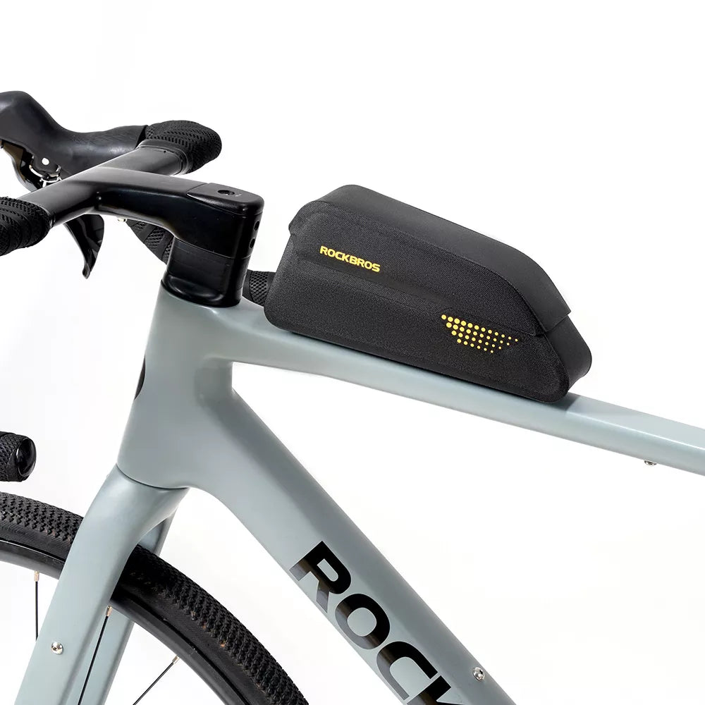 Waterproof magnetic bike top tube bag detail