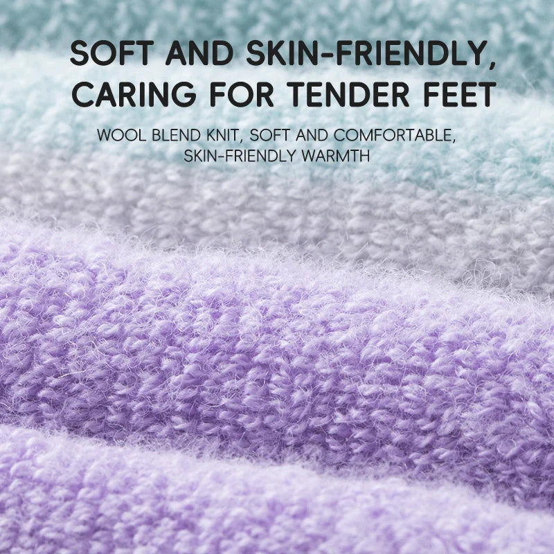 These knee-high ski socks are made from soft, skin-friendly fabric