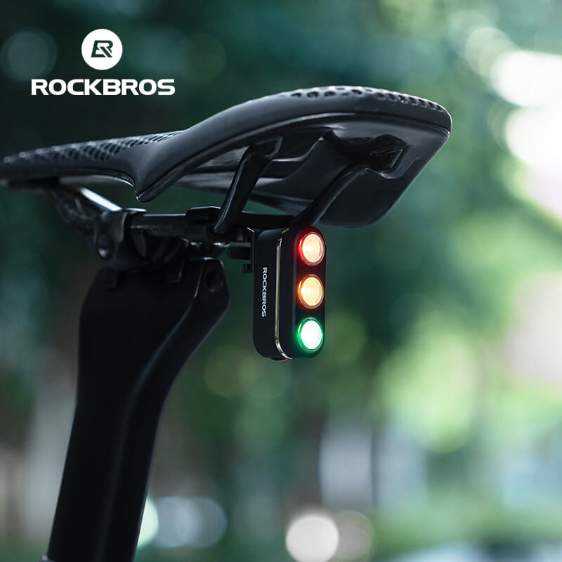 rockbros smart rear bike light with 3-colour led and brake-sensing technology