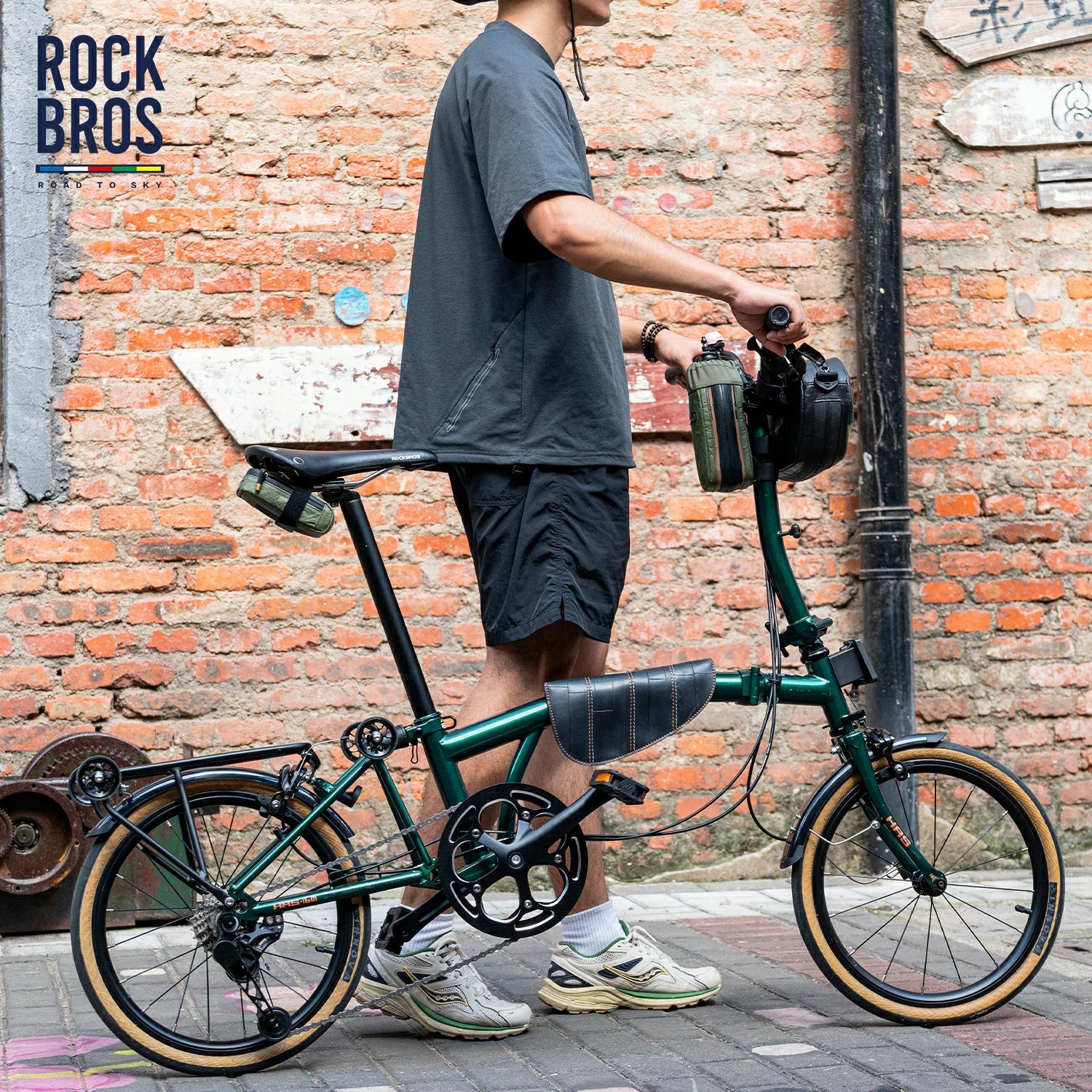 sustainable-eco-friendly-tyvek_-recycled-tire-bike-frame-bag-0_6